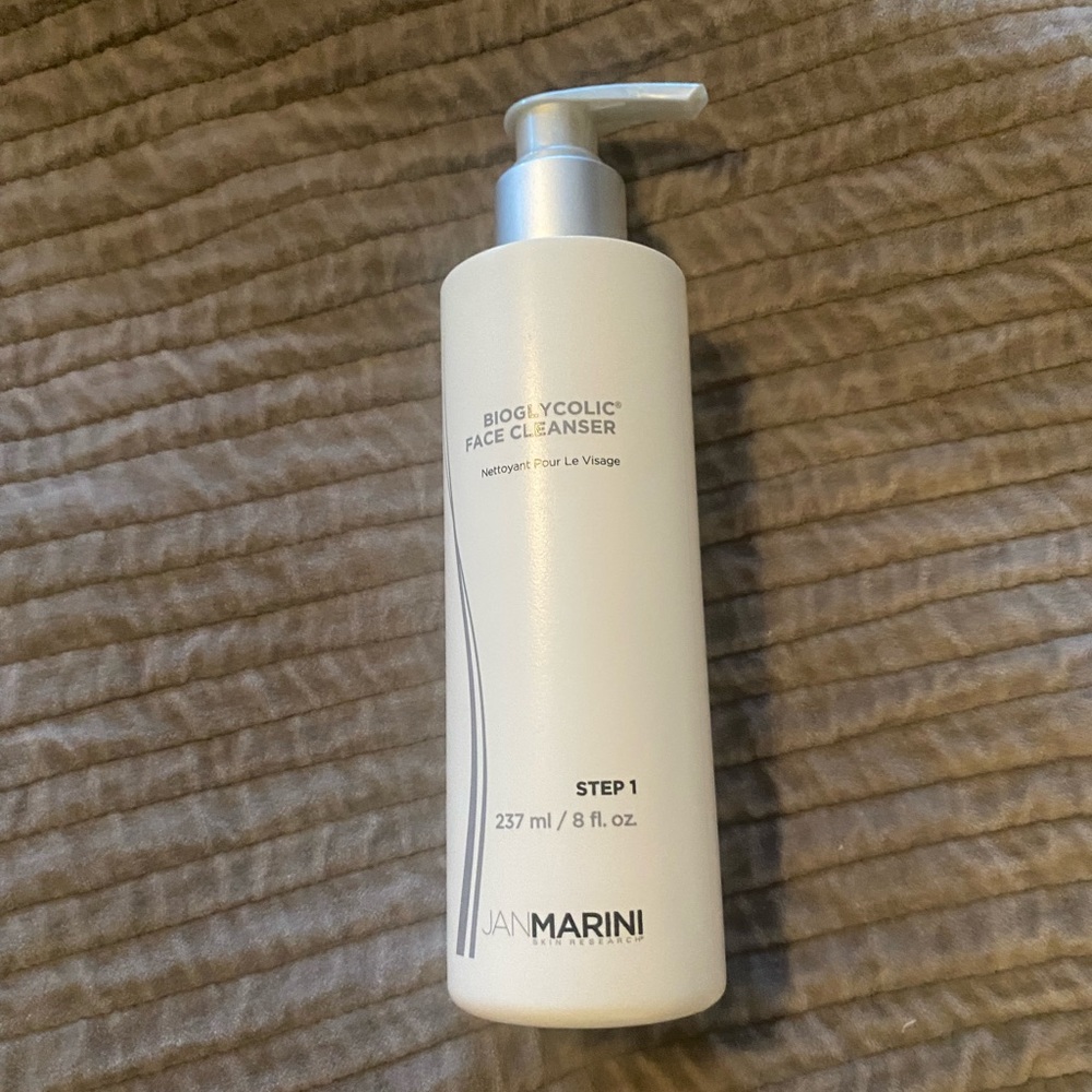 Jan Marini Bioglycolic Face Cleanser 8oz